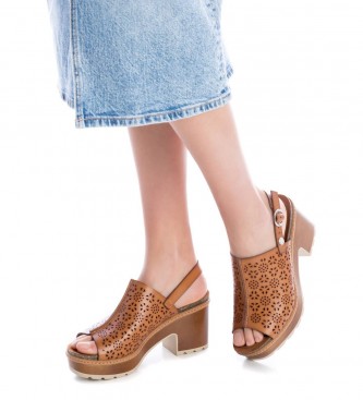 Refresh Brown clog style sandals -Height 5 cm heels