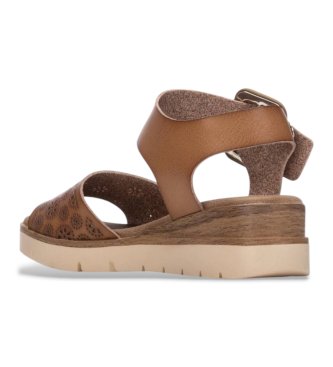 Refresh Sand�lias 175168 castanhas