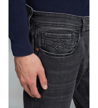 Replay Rocco Comfort Fit Jeans črne barve