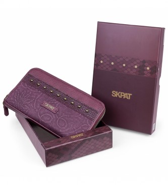 Skpat Purse with Flower Motifs Textures and Rivets 304602 maroon -11x20,5x1cm