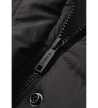 Superdry Pikowany płaszcz Fuji z kapturem średniej długości, czarny
