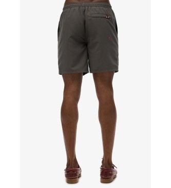 Superdry 43,2 cm plavalni kostum s sivo športno grafiko