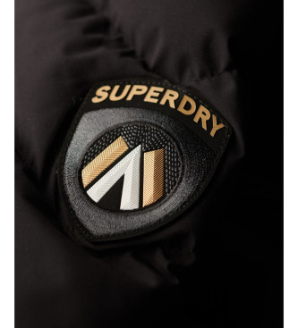 Superdry Długa kurtka z kapturem wykończona syntetycznym futrem Fuji czarna