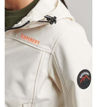 Superdry CODICE Giacca softshell Trekker con cappuccio bianca