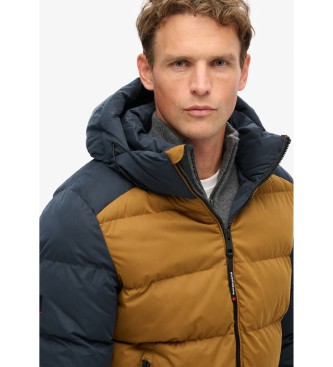 Superdry Quiltet jakke med htte og colour blocking Sport navy, sennep