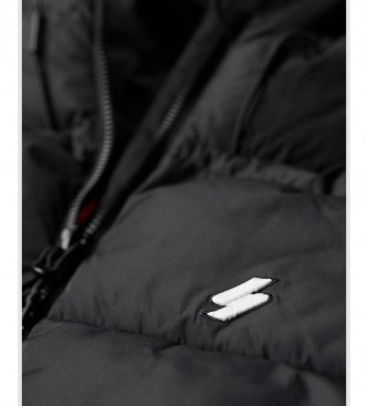 Superdry Sportowa pikowana kurtka z kapturem Sportowa czarna