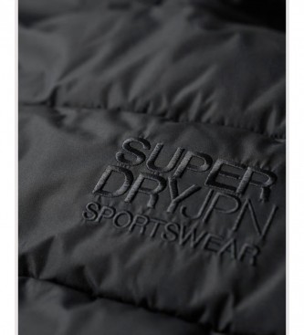 Superdry Športna prešita jakna s kapuco Športna črna