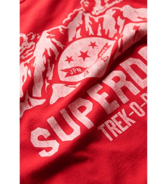 Superdry T-Shirt mit roter Outdoor-Grafik