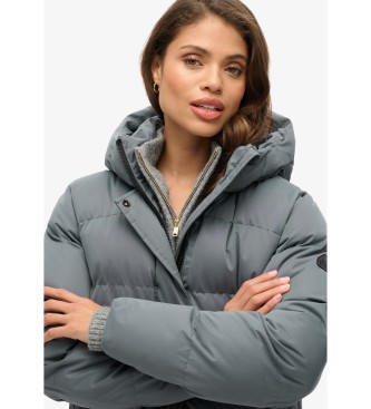 Superdry Langlebiger grauer Mantel aus Mikrofaser
