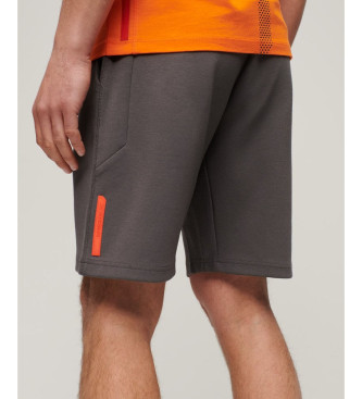 Superdry Športne kratke hlače z logotipom Tech temno sive barve