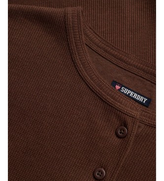 Superdry Br?zowa koszulka Essential Waffle