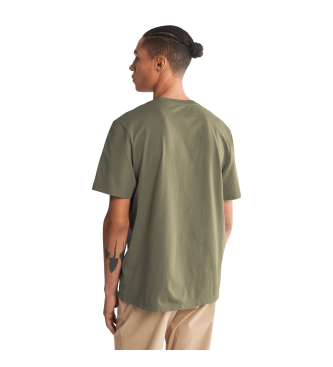 Timberland T-shirt verde sobre o rio Kennebec