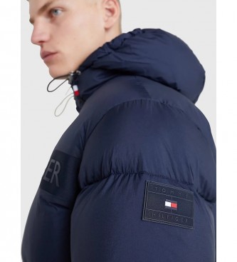 Tommy Hilfiger Quiltet frakke med htte og navy logo