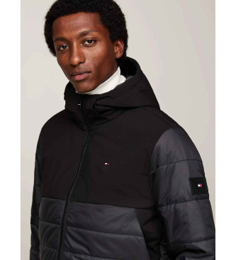 Tommy Hilfiger Waterafstotende thermische anorak met capuchon zwart