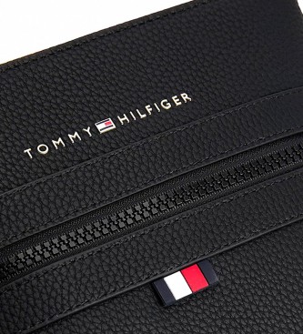 Tommy Hilfiger Essential shoulder bag black