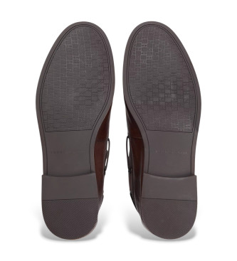 Tommy Hilfiger Sapatos de barco em pele castanha Emilio