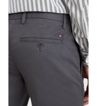 Tommy Hilfiger Calas chino Bleecker em algodo elstico cinzento