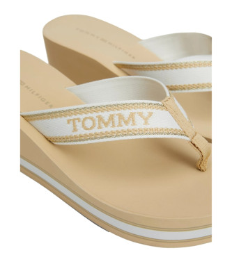Tommy Hilfiger Beżowe sandały z logo