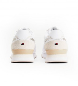 Tommy Hilfiger Sneakers in pelle bianca con dettagli metallici