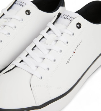 Tommy Hilfiger Essential Sneakers med logotyp och smmar vit