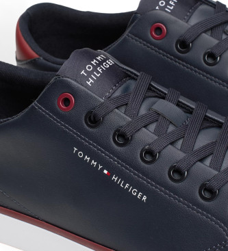 Tommy Hilfiger Essential Sneakers mit Logo und marineblauen Nhten