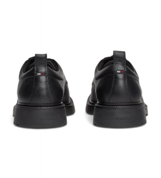 Tommy Hilfiger Sapatos Derby em couro preto