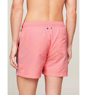 Tommy Jeans Kopalni kostum Slim Fit z rožnatim logotipom
