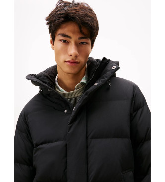 Tommy Jeans Casaco comprido acolchoado com capuz preto