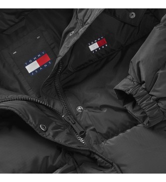 Tommy Jeans Alaska puffer plašč črne barve