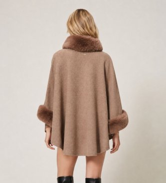 Twinset Poncho i brunt uldstof