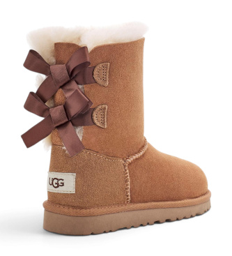 UGG Botas Bailey Bow marrón