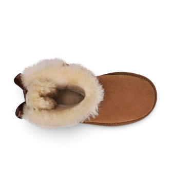 UGG Botas Bailey Bow marrón