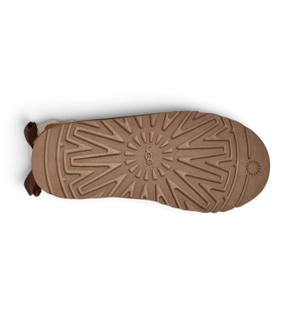 UGG Botas Bailey Bow marrón