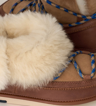 UGG Usnjeni škornji Classic Tread Boot rjavi