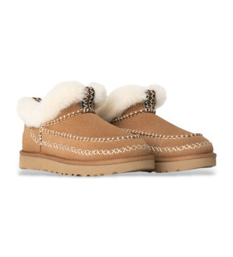 UGG Klassische Ultra Mini Alpine Lederstiefel Braun