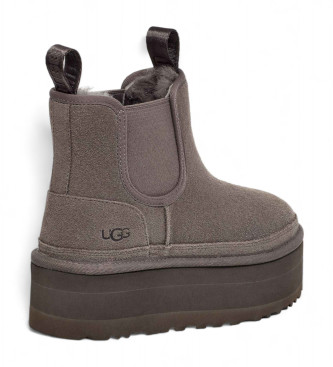 UGG Neumel platform Chelsea leren enkellaars grijs