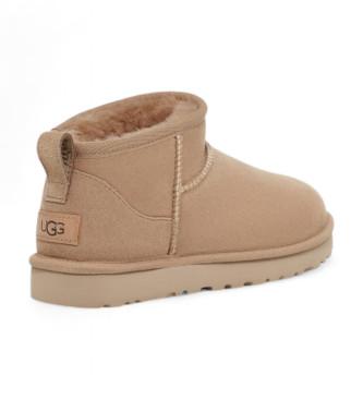 UGG Bottines en cuir W Classic Ultra Mini sable