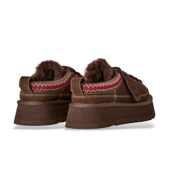 UGG Sapatilhas de pele Heritage Lace-Up castanho escuro