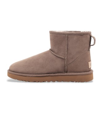 UGG Classic Mini II Stiefeletten aus Leder in Taupe