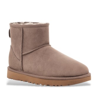 UGG Classic Mini II Stiefeletten aus Leder in Taupe