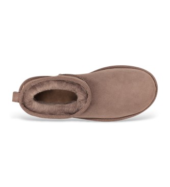 UGG Classic Mini II Stiefeletten aus Leder in Taupe