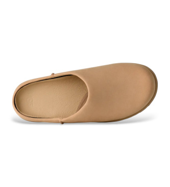 UGG Otzo beige clogs