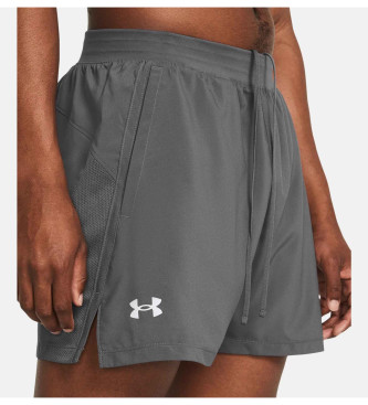 Under Armour Kratke hlače Začetek sive barve