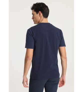 Victorio & Lucchino, V&L Kurzrmeliges Basic-T-Shirt mit navyfarbener Grafik auf der Brust