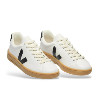 VEJA Sneakers Urca in pelle bianca e nera