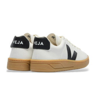 VEJA Sneakers Urca in pelle bianca e nera