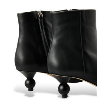 Weekend Max Mara Botins em pele Acro preto