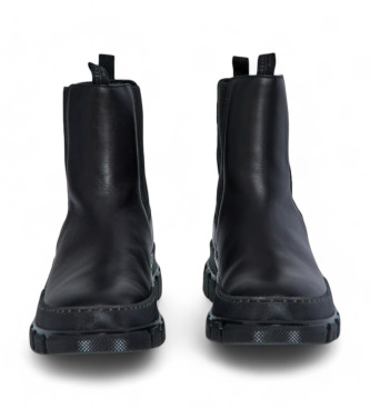 Weekend Max Mara Ellisse ankle boots black