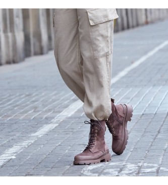 Xti Bottines en daim taupe