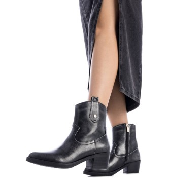 Xti Xti Women's Silver Ankle Boots 143477